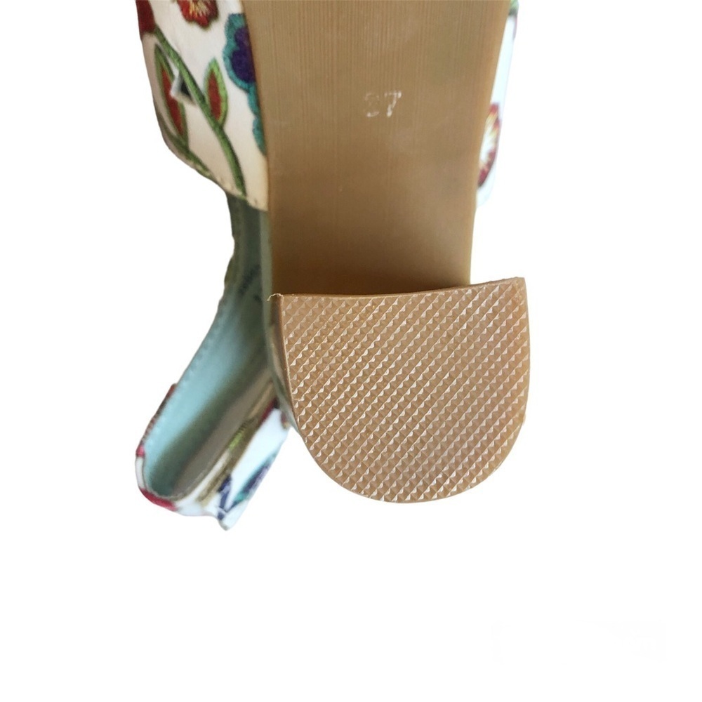 Spring Step Floral Multi-Color Slingback Sandals - Picture 11 of 16